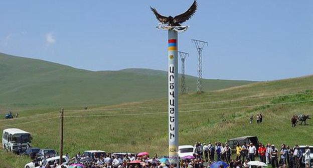 Memorial to Artsvashen. Photo: official website of Gegharkunik Region, http://gegharkunik.mtad.am/news/item/2012/08/09/arcvashen/ Memorial to Artsvashen. Photo: official website of Gegharkunik Region, http://gegharkunik.mtad.am/news/item/2012/08/09/arcvashen/