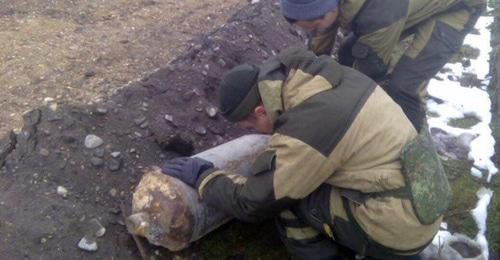 In the capital of Chechnya, experts have defused an unexploded bomb, which had been lying underground for more than 20 years. Photo by the press service of the Russian MfE for Chechnya http://95.mchs.gov.ru/pressroom/news/item/6213215/ In the capital of Chechnya, experts have defused an unexploded bomb, which had been lying underground for more than 20 years. Photo by the press service of the Russian MfE for Chechnya http://95.mchs.gov.ru/pressroom/news/item/6213215/