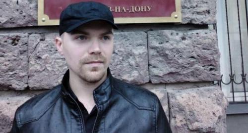 Vladislav Ryazantsev near the court, October 12, 2017. Photo by Valery Lyugaev for the "Caucasian Knot" Vladislav Ryazantsev near the court, October 12, 2017. Photo by Valery Lyugaev for the "Caucasian Knot"