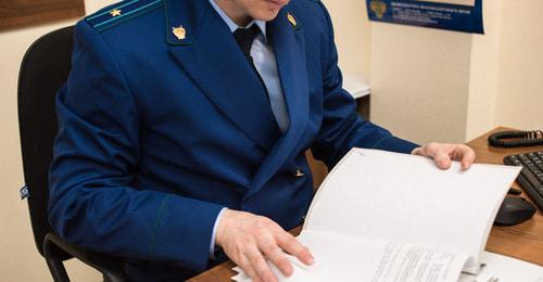 Public prosecution official. Photo: © Elena Sineok, Yuga.ru Public prosecution official. Photo: © Elena Sineok, Yuga.ru