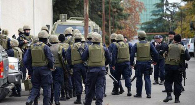 The special operation held in Tbilisi on November 21-22. Photo © Sputnik / Levan Avlabreli https://sputnik-georgia.ru/incidents/20171122/238273849/Antiterroristicheskaja-operacija-v-Tbilisi-zavershilas-specnaz-uezzhaet.html The special operation held in Tbilisi on November 21-22. Photo © Sputnik / Levan Avlabreli https://sputnik-georgia.ru/incidents/20171122/238273849/Antiterroristicheskaja-operacija-v-Tbilisi-zavershilas-specnaz-uezzhaet.html