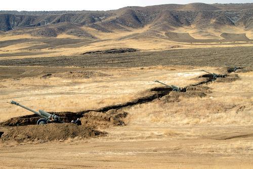 Military excercises of the Azerbaijani cannoneers. Photo by the press service of the Ministry of Defense of Azerbaijan https://mod.gov.az/ru/news/v-otdelnoj-obshevojskovoj-armii-provedeno-sorevnovanie-na-zvanie-luchshaya-artillerijskaya-batareya-20908.html Military excercises of the Azerbaijani cannoneers. Photo by the press service of the Ministry of Defense of Azerbaijan https://mod.gov.az/ru/news/v-otdelnoj-obshevojskovoj-armii-provedeno-sorevnovanie-na-zvanie-luchshaya-artillerijskaya-batareya-20908.html