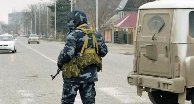 A law enforcer in Chechnya. Photo: REUTERS/Stringer Russia A law enforcer in Chechnya. Photo: REUTERS/Stringer Russia