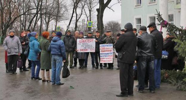 Miners' rally in Gukovo. Photo by Vyacheslav Prudnikov for the Caucasian Knot. Miners' rally in Gukovo. Photo by Vyacheslav Prudnikov for the Caucasian Knot.