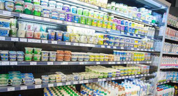 Dairy products. Photo: © Sputnik/ Asatur Yesayantshttps://ru.armeniasputnik.am/society/20170406/6932760/kurit-vredno-pit-protivno-ceny-v-armenii-rastut.html Dairy products. Photo: © Sputnik/ Asatur Yesayantshttps://ru.armeniasputnik.am/society/20170406/6932760/kurit-vredno-pit-protivno-ceny-v-armenii-rastut.html