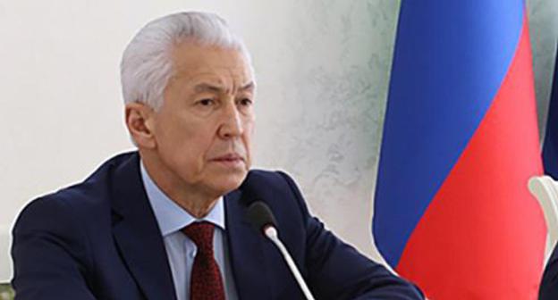 Vladimir Vasiliev. Photo: http://president.e-dag.ru/novosti/v-centre-vnimaniya/obsuzhdeny-voprosy-sovershenstvovaniya-podgotovki-i-provedeniya-ege-v-respublike-dagestan Vladimir Vasiliev. Photo: http://president.e-dag.ru/novosti/v-centre-vnimaniya/obsuzhdeny-voprosy-sovershenstvovaniya-podgotovki-i-provedeniya-ege-v-respublike-dagestan