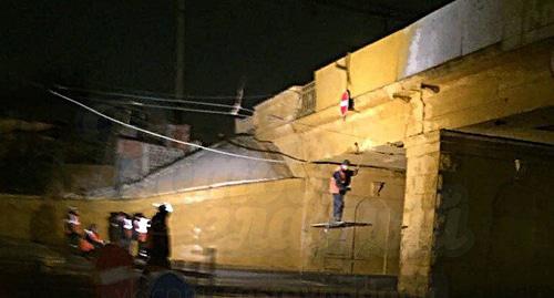 Urgent painting of the bridge opposite the entrance of the 'Rostselmash' plant at 1:10 a.m. on February 1, 2018. Photo by Julia Moskalets, https://vk.com/rostovnadonu?w=wall-36039_3429865 Urgent painting of the bridge opposite the entrance of the 'Rostselmash' plant at 1:10 a.m. on February 1, 2018. Photo by Julia Moskalets, https://vk.com/rostovnadonu?w=wall-36039_3429865