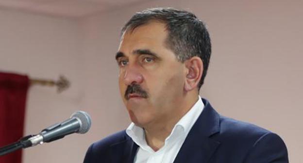 Yunus-Bek Evkurov. Photo http://www.ingushetia.ru/photo/section.php?SECTION_ID=345 Yunus-Bek Evkurov. Photo http://www.ingushetia.ru/photo/section.php?SECTION_ID=345