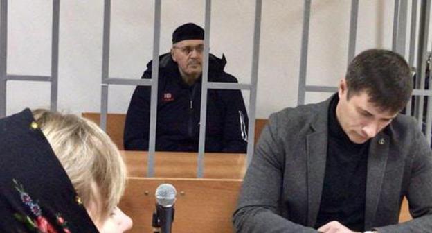 Oyub Titiev and his advocate Petr Zaikin in the courtroom. Photo by the 'Caucasian Knot' correspondent. Oyub Titiev and his advocate Petr Zaikin in the courtroom. Photo by the 'Caucasian Knot' correspondent.