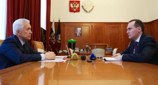 Vladimir Vasiliev and Artyom Zdunov, Makhachkala, February 14, 2018. Photo: press service of Dagestani leadership Vladimir Vasiliev and Artyom Zdunov, Makhachkala, February 14, 2018. Photo: press service of Dagestani leadership