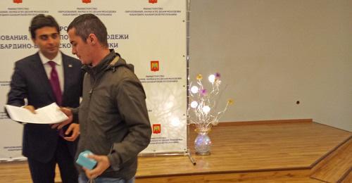 Orphans receive keys from apartments in Nalchik, February 16, 2018. Photo by Lyudmila Maratova for the Caucasian Knot. Orphans receive keys from apartments in Nalchik, February 16, 2018. Photo by Lyudmila Maratova for the Caucasian Knot.