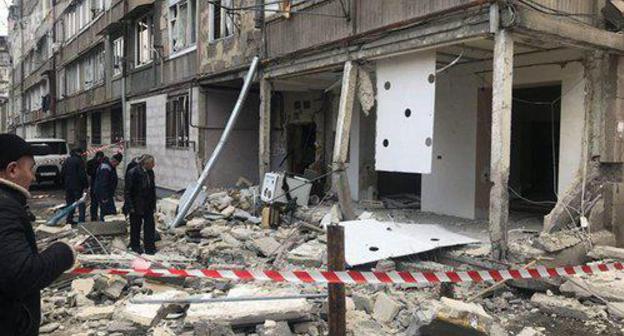 The consequences of the explosion in Yerevan. Photo Sputnik/ Aram Nersesyan https://ru.armeniasputnik.am/incidents/20180220/10613399/vzryv-v-zhilom-dome-v-erevane-ehvakuirovany-14-chelovek.html The consequences of the explosion in Yerevan. Photo Sputnik/ Aram Nersesyan https://ru.armeniasputnik.am/incidents/20180220/10613399/vzryv-v-zhilom-dome-v-erevane-ehvakuirovany-14-chelovek.html