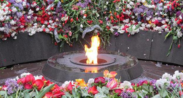 The 100th anniversary of the Armenian Genocide. The Tsitsernakaberd Memorial Museum. Photo by Tigran Petrosyan for the "Caucasian Knot" The 100th anniversary of the Armenian Genocide. The Tsitsernakaberd Memorial Museum. Photo by Tigran Petrosyan for the "Caucasian Knot"