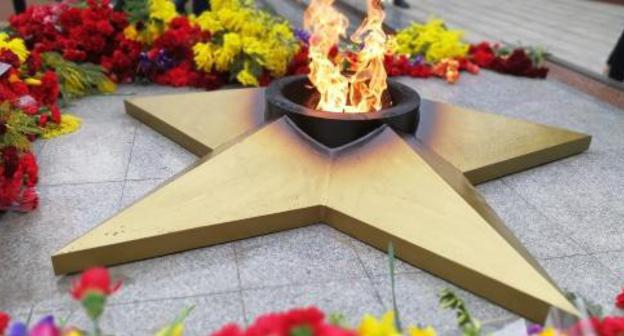 An eternal flame in Sochi. Photo by Svetlana Kravchenko for the "Caucasian Knot" An eternal flame in Sochi. Photo by Svetlana Kravchenko for the "Caucasian Knot"