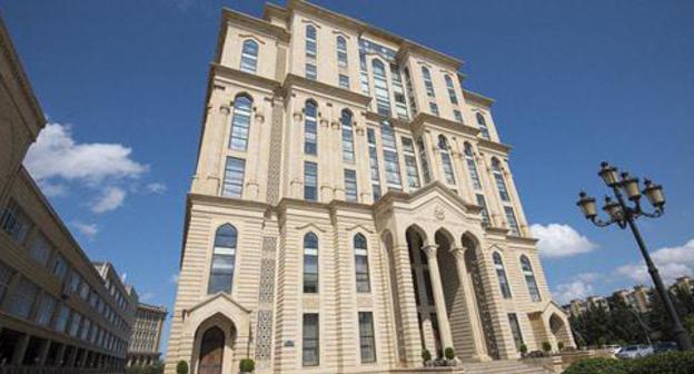 Central Election Commission of Azerbaijan. Photo: © Sputnik / Murad Orujov https://ru.sputnik.az/politics/20180215/414065411/azerbajdzhan-prezidentskie-vibori-stabilnost.html Central Election Commission of Azerbaijan. Photo: © Sputnik / Murad Orujov https://ru.sputnik.az/politics/20180215/414065411/azerbajdzhan-prezidentskie-vibori-stabilnost.html