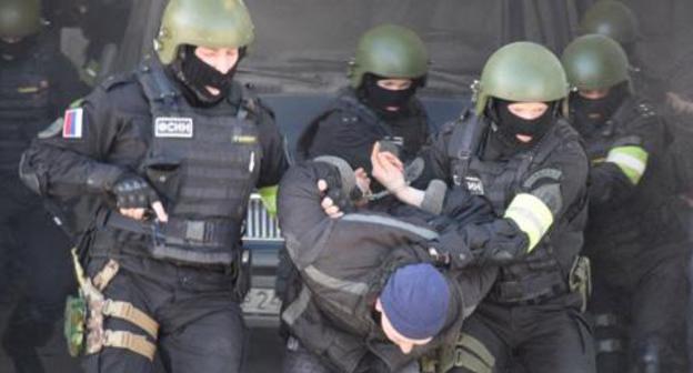 Law enforcers during detention. Photo: http://nac.gov.ru Law enforcers during detention. Photo: http://nac.gov.ru