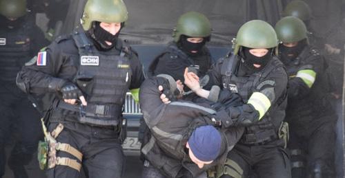 Law enforcers during detention. Photo: http://nac.gov.ru Law enforcers during detention. Photo: http://nac.gov.ru