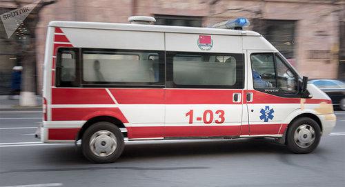 An ambulance car in Armenia. Photo © Sputnik/ Asatur Yesayants
https://ru.armeniasputnik.am/incidents/20180101/10030255/neschastnyj-sluchaj-v-novogodnyuyu-noch-v-armenii-postradali-malenkie-deti.html An ambulance car in Armenia. Photo © Sputnik/ Asatur Yesayants
https://ru.armeniasputnik.am/incidents/20180101/10030255/neschastnyj-sluchaj-v-novogodnyuyu-noch-v-armenii-postradali-malenkie-deti.html