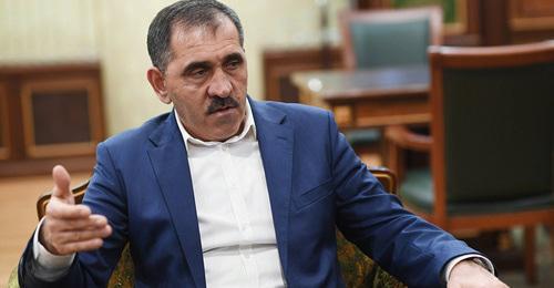 Yunus-Bek Evkurov. Photo: © Sputnik / Mikhail Voskresensky https://sputnik-ossetia.ru/news/20170928/4943469.html Yunus-Bek Evkurov. Photo: © Sputnik / Mikhail Voskresensky https://sputnik-ossetia.ru/news/20170928/4943469.html