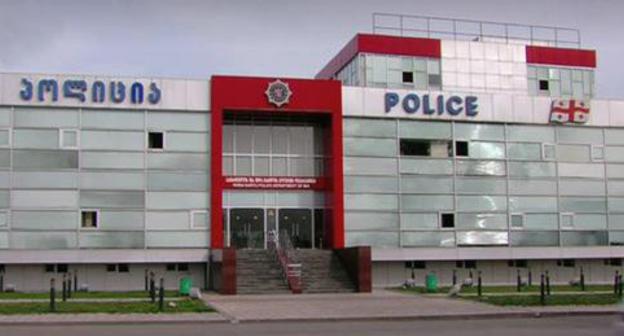 A police station. Photo: screenshot of the video on the Imedi channel https://www.imedi.ge/ge/video/23275/qronika-1700-saatze--18-aprili-2018-tseli A police station. Photo: screenshot of the video on the Imedi channel https://www.imedi.ge/ge/video/23275/qronika-1700-saatze--18-aprili-2018-tseli