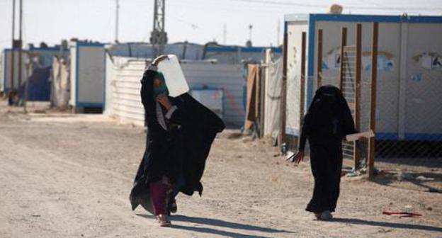 Women in a refugee camp in Iraq. Photo: REUTERS/Khalid al-Mousily Women in a refugee camp in Iraq. Photo: REUTERS/Khalid al-Mousily