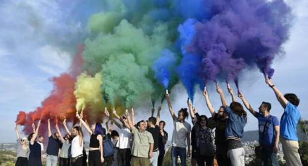 Activists of the LGBT movement are holding protests in Tbilisi. April 17, 2018. Photo: Mzia Saganelidze (RFE/RL) Activists of the LGBT movement are holding protests in Tbilisi. April 17, 2018. Photo: Mzia Saganelidze (RFE/RL)