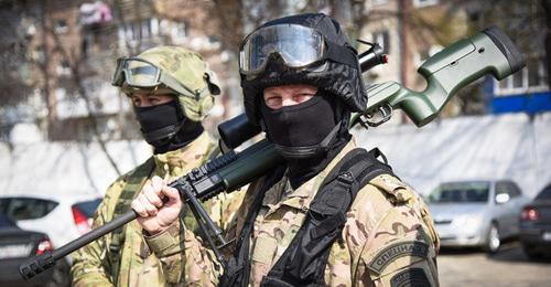 "Natsgvardia" servicemen. Photo by Yelena Sineok, Yuga.ru "Natsgvardia" servicemen. Photo by Yelena Sineok, Yuga.ru