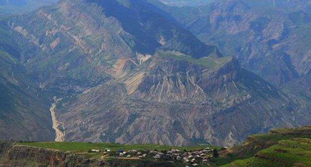 Mountains in Dagestan. Photo: Al Gimraviy https://ru.wikipedia.org Mountains in Dagestan. Photo: Al Gimraviy https://ru.wikipedia.org