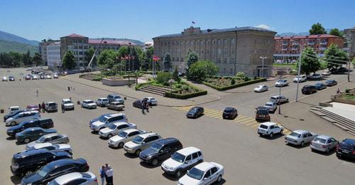 Residence of the President of Nagorno-Karabakh, Stepanakert, June 6, 2018. Photo by Alvard Grigoryan for the Caucasian Knot Residence of the President of Nagorno-Karabakh, Stepanakert, June 6, 2018. Photo by Alvard Grigoryan for the Caucasian Knot