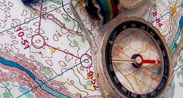 Compass and map. Photo: Chief Department for Chuvash Republic of the Ministry of Emergency Situations of Russia Compass and map. Photo: Chief Department for Chuvash Republic of the Ministry of Emergency Situations of Russia