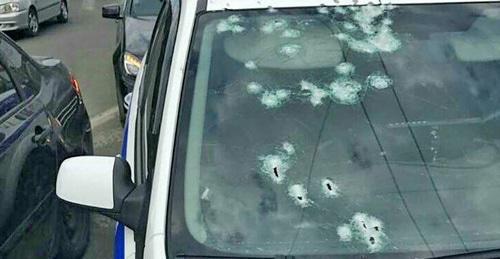 Traces of shelling on the windshield. Krasnodar, August 28, 2017. Photo: Typodar / twitter.com/typodar Traces of shelling on the windshield. Krasnodar, August 28, 2017. Photo: Typodar / twitter.com/typodar