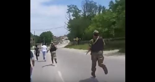 Skirmish of the villagers of Nizhnee Mulebki with "Rosgvardia" servicemen. Screenshot: https://www.youtube.com/watch?v=6J2Ug0DrBdI Skirmish of the villagers of Nizhnee Mulebki with "Rosgvardia" servicemen. Screenshot: https://www.youtube.com/watch?v=6J2Ug0DrBdI