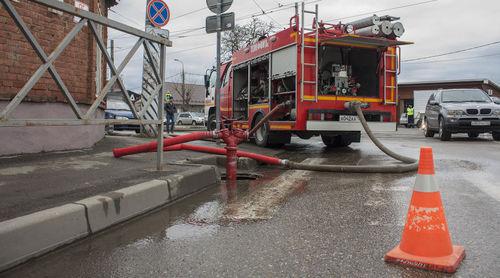 Fire extinguishing. Photo: Dmitry Poslavsky, Yuga.ru Fire extinguishing. Photo: Dmitry Poslavsky, Yuga.ru