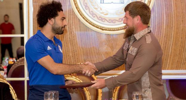 Ramzan Kadyrov congratulates Mohamed Salah on awarding him the title of honorary citizen of Chechnya. Photo by the press service of the head of Chechnya, Ramzan Kadyrov's official page on "VKontakte" social network https://vk.com/ramzan?z=photo279938622_456259104%2Fwall279938622_271947 Ramzan Kadyrov congratulates Mohamed Salah on awarding him the title of honorary citizen of Chechnya. Photo by the press service of the head of Chechnya, Ramzan Kadyrov's official page on "VKontakte" social network https://vk.com/ramzan?z=photo279938622_456259104%2Fwall279938622_271947