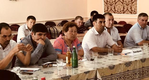 Participants of the meeting of the Nogai people. Photo by Asya Kapaeva for the "Caucasian Knot" Participants of the meeting of the Nogai people. Photo by Asya Kapaeva for the "Caucasian Knot"