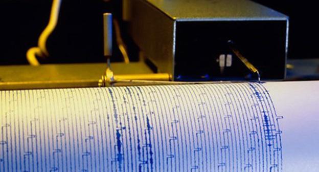 Seismograph. Photo: Science Photo Library https://ru.sputnik-tj.com/asia/20171116/1023902551/kyrgyzstane-proizoshlo-zemletryasenie-magnitudoy-55.html Seismograph. Photo: Science Photo Library https://ru.sputnik-tj.com/asia/20171116/1023902551/kyrgyzstane-proizoshlo-zemletryasenie-magnitudoy-55.html