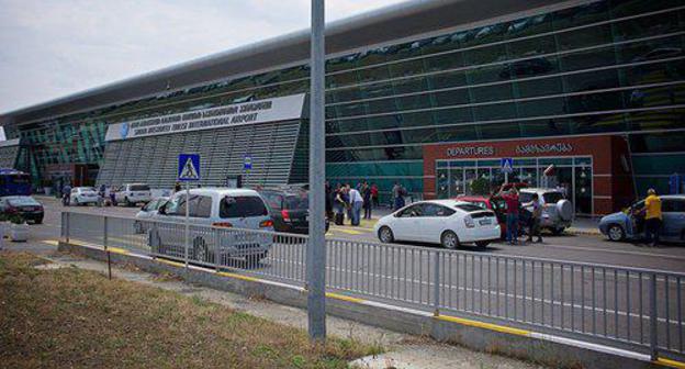 Tbilisi airport. Photo: © Sputnik / STRINGER
https://sputnik-georgia.ru/incidents/20180704/241096172/Grazhdanina-Rossii-zaderzhali-v-ajeroportu-Tbilisi.html
Tbilisi airport. Photo: © Sputnik / STRINGER
https://sputnik-georgia.ru/incidents/20180704/241096172/Grazhdanina-Rossii-zaderzhali-v-ajeroportu-Tbilisi.html
