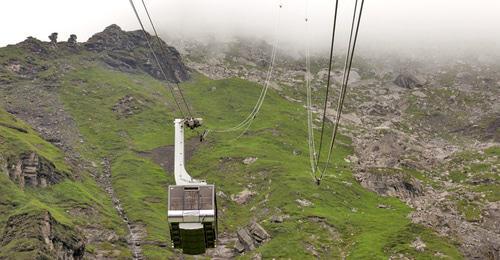 A cableway. Photo: REUTERS/Arnd Wiegmann A cableway. Photo: REUTERS/Arnd Wiegmann