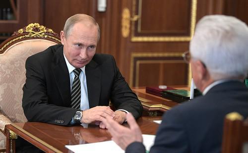Vladimir Putin meets acting leader of Dagestan Vladimir Vasiliev. Photo: http://kremlin.ru/events/president/news/57975 Vladimir Putin meets acting leader of Dagestan Vladimir Vasiliev. Photo: http://kremlin.ru/events/president/news/57975