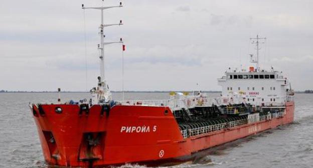 "Riroyl-5" ship. Photo by Pavel Yemelianov. http://fleetphoto.ru "Riroyl-5" ship. Photo by Pavel Yemelianov. http://fleetphoto.ru