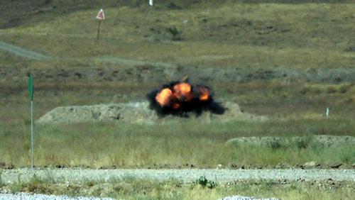 Explosion. Photo: https://mod.gov.az/ru/foto-arhiv-045/?gid=23758 Explosion. Photo: https://mod.gov.az/ru/foto-arhiv-045/?gid=23758