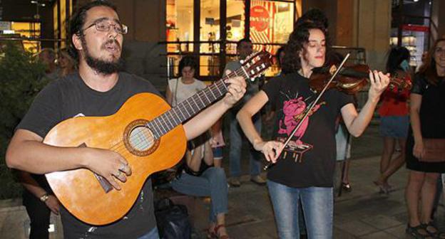 Solidarity action with street musicians in Yerevan, August 30, 2018. Photo by Tigran Petrosyan for the Caucasian Knot Solidarity action with street musicians in Yerevan, August 30, 2018. Photo by Tigran Petrosyan for the Caucasian Knot