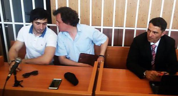 Albert Khamkhoev (left) in the court. Photo by Umar Yovloi for the Caucasian Knot Albert Khamkhoev (left) in the court. Photo by Umar Yovloi for the Caucasian Knot