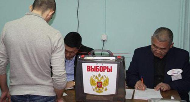 At a polling station in Kalmykia. Photo: www.elista.org At a polling station in Kalmykia. Photo: www.elista.org