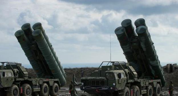 An air defence system. Photo © Sputnik / Sergei Malgavko
https://ru.armeniasputnik.am/politics/20180821/13999502/armeniya-interesuetsya-c-400-tonoyan-vstretilsya-s-vice-prezidentom-almaz-anteya.html An air defence system. Photo © Sputnik / Sergei Malgavko
https://ru.armeniasputnik.am/politics/20180821/13999502/armeniya-interesuetsya-c-400-tonoyan-vstretilsya-s-vice-prezidentom-almaz-anteya.html
