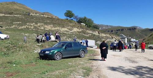 Residents of the village of Kendelen. September 19, 2018. Photo by Lyudmila Maratova for the "Caucasian Knot" Residents of the village of Kendelen. September 19, 2018. Photo by Lyudmila Maratova for the "Caucasian Knot"