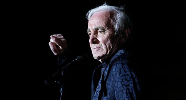 Charles Aznavour. Photo: REUTERS
Hamad I Mohammed Charles Aznavour. Photo: REUTERS
Hamad I Mohammed