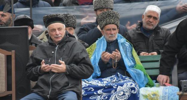 Protesters in Magas, October 7, 2018. Photo is provided to the Caucasian Knot by Yakub Gogiev Protesters in Magas, October 7, 2018. Photo is provided to the Caucasian Knot by Yakub Gogiev