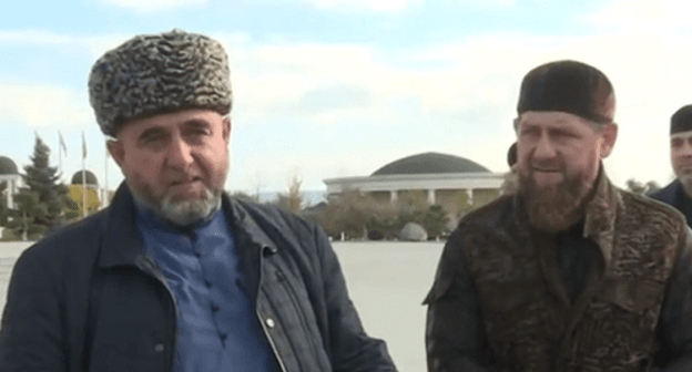 The man named as a representative of the Ingush clan of Nalgievs meets Ramzan Kadyrov. Screenshot from broadcasting by the "Grozny" ChGTRK, https://www.youtube.com/watch?v=hGRTXdrqXMw The man named as a representative of the Ingush clan of Nalgievs meets Ramzan Kadyrov. Screenshot from broadcasting by the "Grozny" ChGTRK, https://www.youtube.com/watch?v=hGRTXdrqXMw