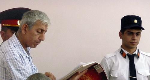 Shant Arutyunyan (left) in the courtroom, July 2014. Photo by Armine Martirosyan for the Caucasian Knot Shant Arutyunyan (left) in the courtroom, July 2014. Photo by Armine Martirosyan for the Caucasian Knot